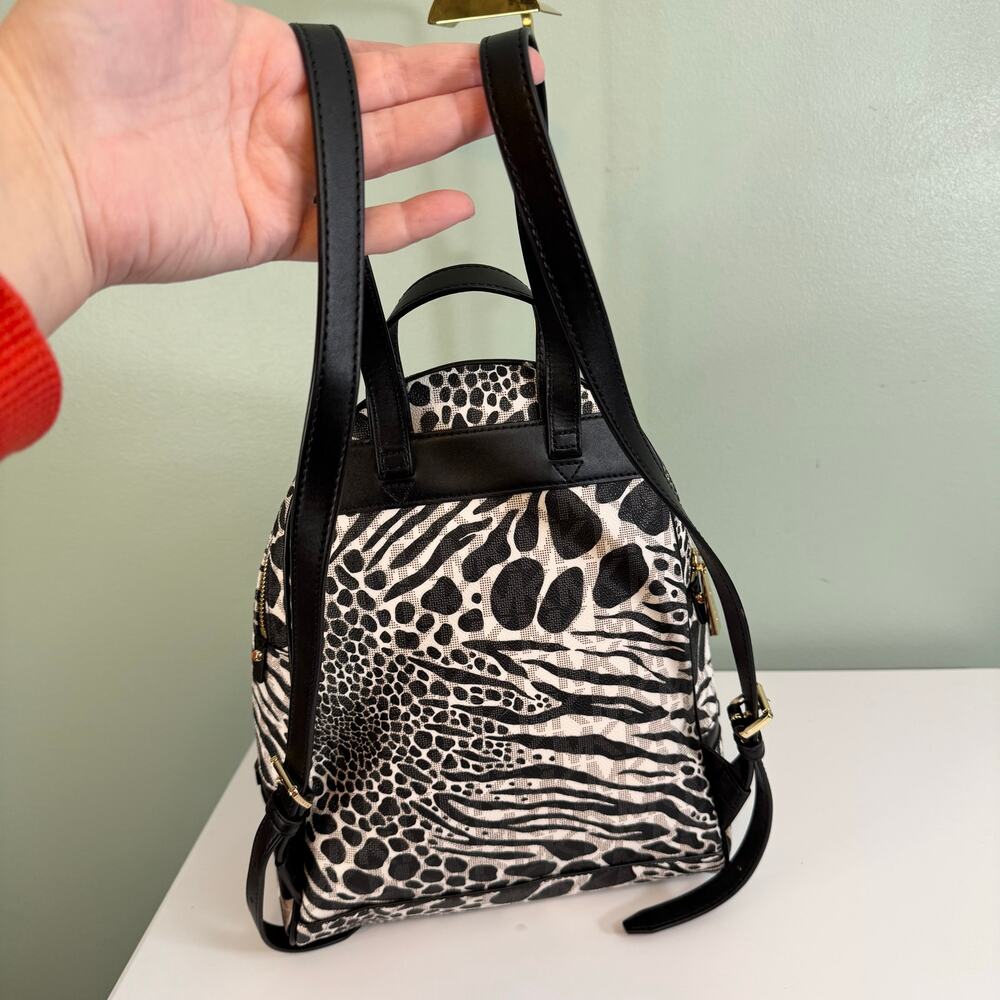 Michael Kors Backpack Handbag Womens Black White Zebra Print Signature Logo Zip - Picture 8 of 10